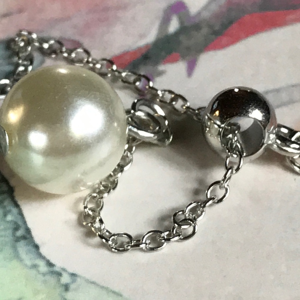 New! Silver Pearl Drop Necklace - Picture 6 of 9